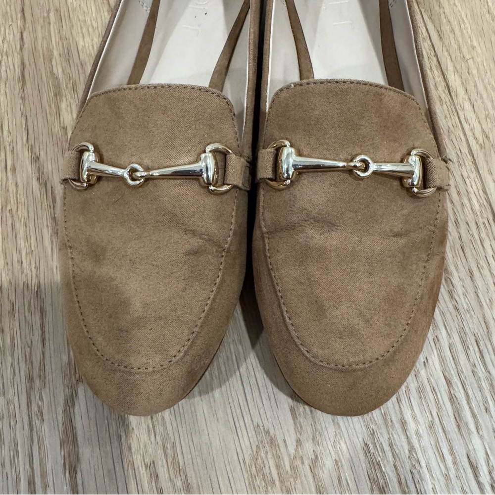Loft faux suede horse bit loafers Tan. Size 7 - Picture 2 of 11